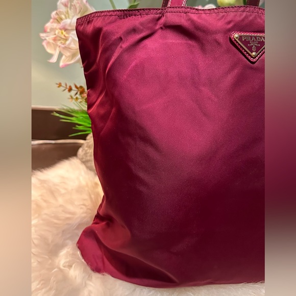 ⛔️ SOLD ⛔️ Prada Tessuto Robot Tote Bag - Picture 3 of 16